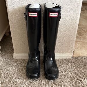 Hunter Gloss Black Tall Women's Rain Boots with Logo Trim